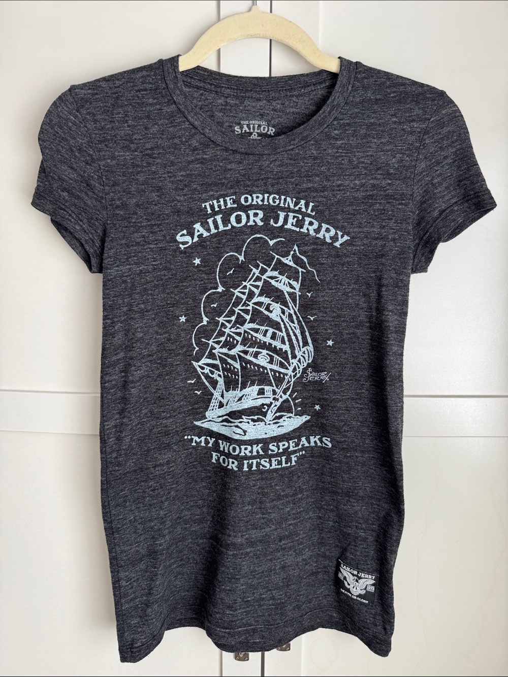 Sailor Jerry Dark Heather Gray Graphic Tee - Light Blue Ship Print size small
